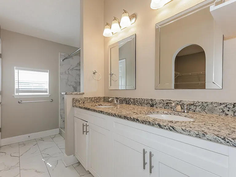 807 Rocky Mountain Ct — Photo 11