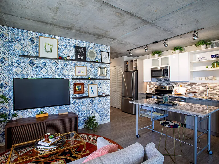 Open Concept Layout with Moveable Island