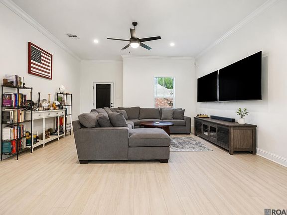 4th image of 9337 Asoka Ave