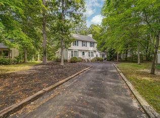 2313 Arrowood Rd, Midlothian, VA 23112