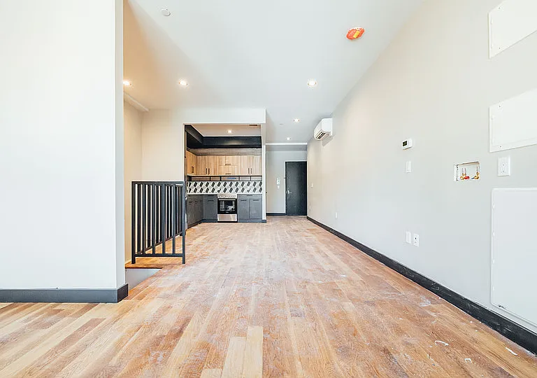 2823 Snyder Ave #2C — Photo 3