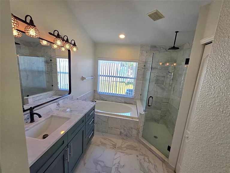 730 Straw Lake Dr — Photo 8