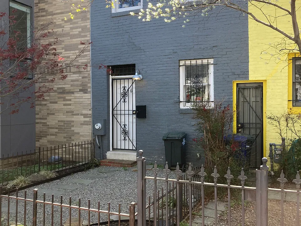 Q St NW