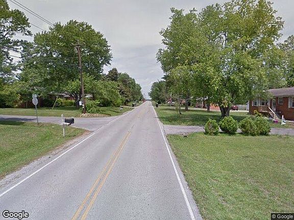 Exterior Neighborhood (street photo)