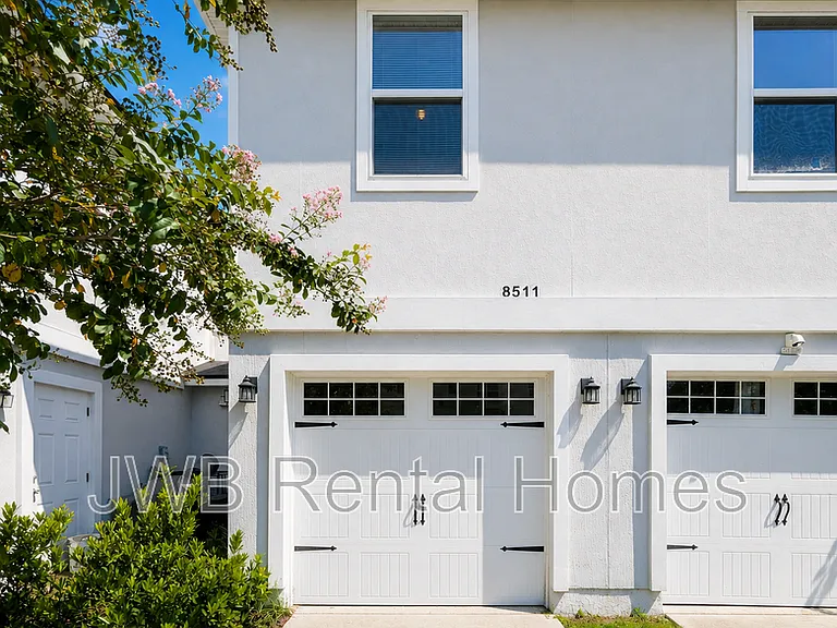 8511 McGirts Village Ln — Photo 13
