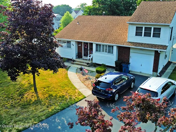 26 Gibson Drive, Hazlet, NJ 07730