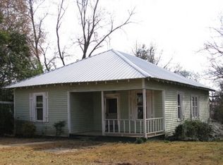 733 Government St, Roanoke, AL 36274