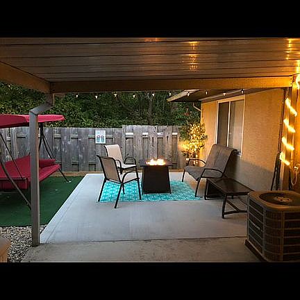 2nd image of 1208 Woodbrook Ln