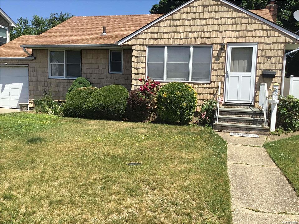 1st image of 24 Woodbine Drive