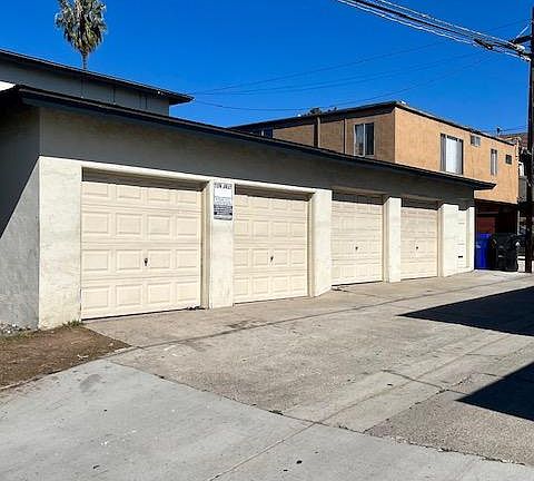 4th image of 4429 Everts St