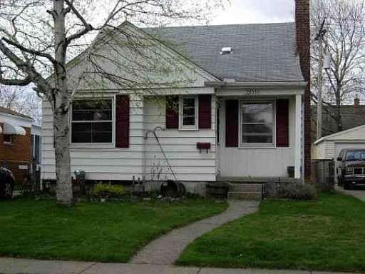 1st image of 28059 Pinehurst St