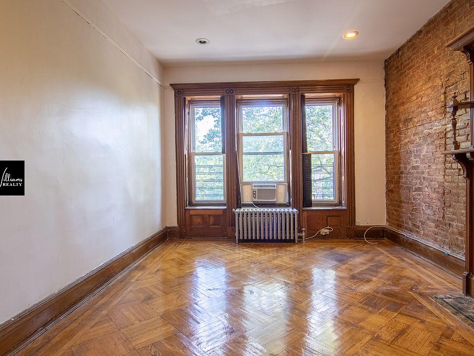 1st image of 71 Halsey St #4