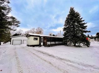 42 Noyes St, Richford, VT 05476