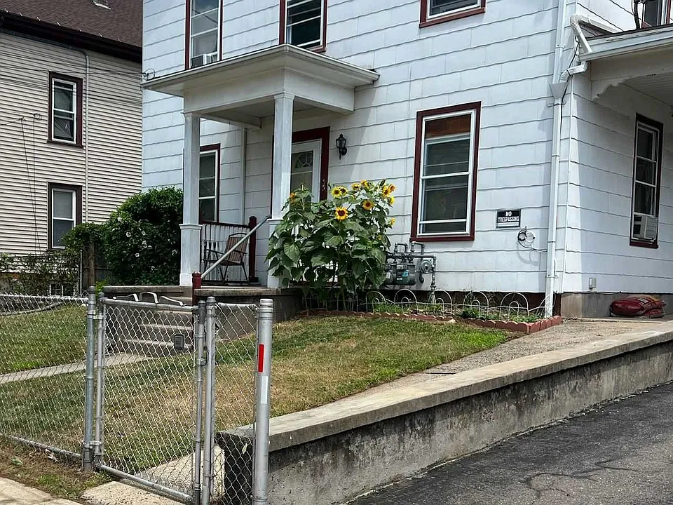 35 S 1st St #3