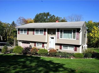 1 Midland Ct, Monroe, NY 10950