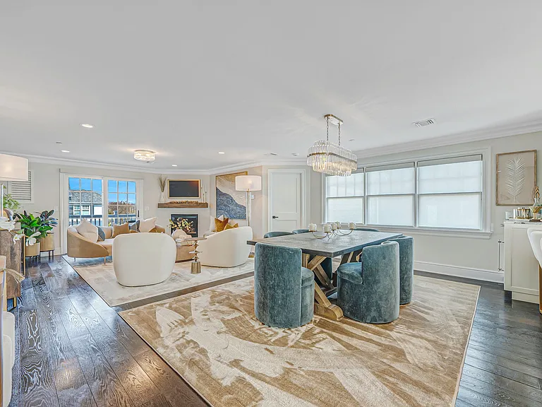 9 Village Green Dr — Photo 7