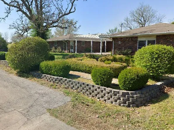 243 E Saddle Lane, Springfield, MO 65803