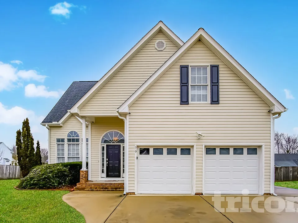 79 Kerrylane Dr