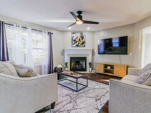 5451 Drum Rd, Indianapolis, IN 46216