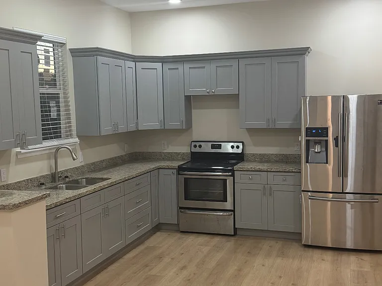 4714 Dodt Ave #B — Photo 2