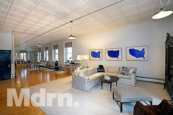 Rented by Mdrn Residential | media 9