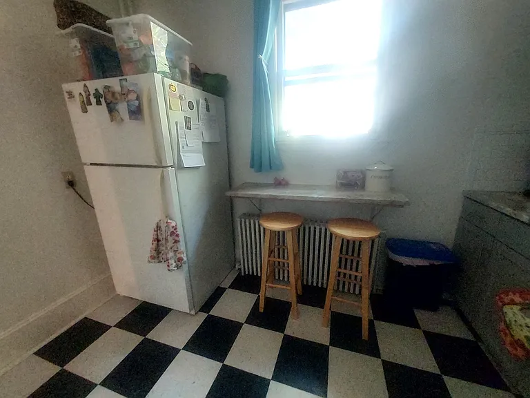 1829 5th Ave #2-R — Photo 8