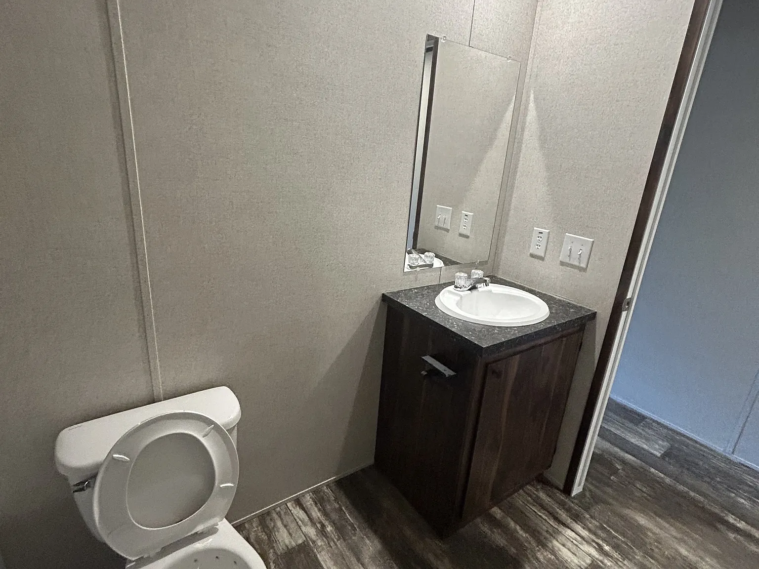 211 Addison Street - 1 — Photo 3