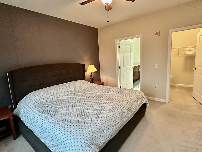 444 W Broad St #606 — Photo 11