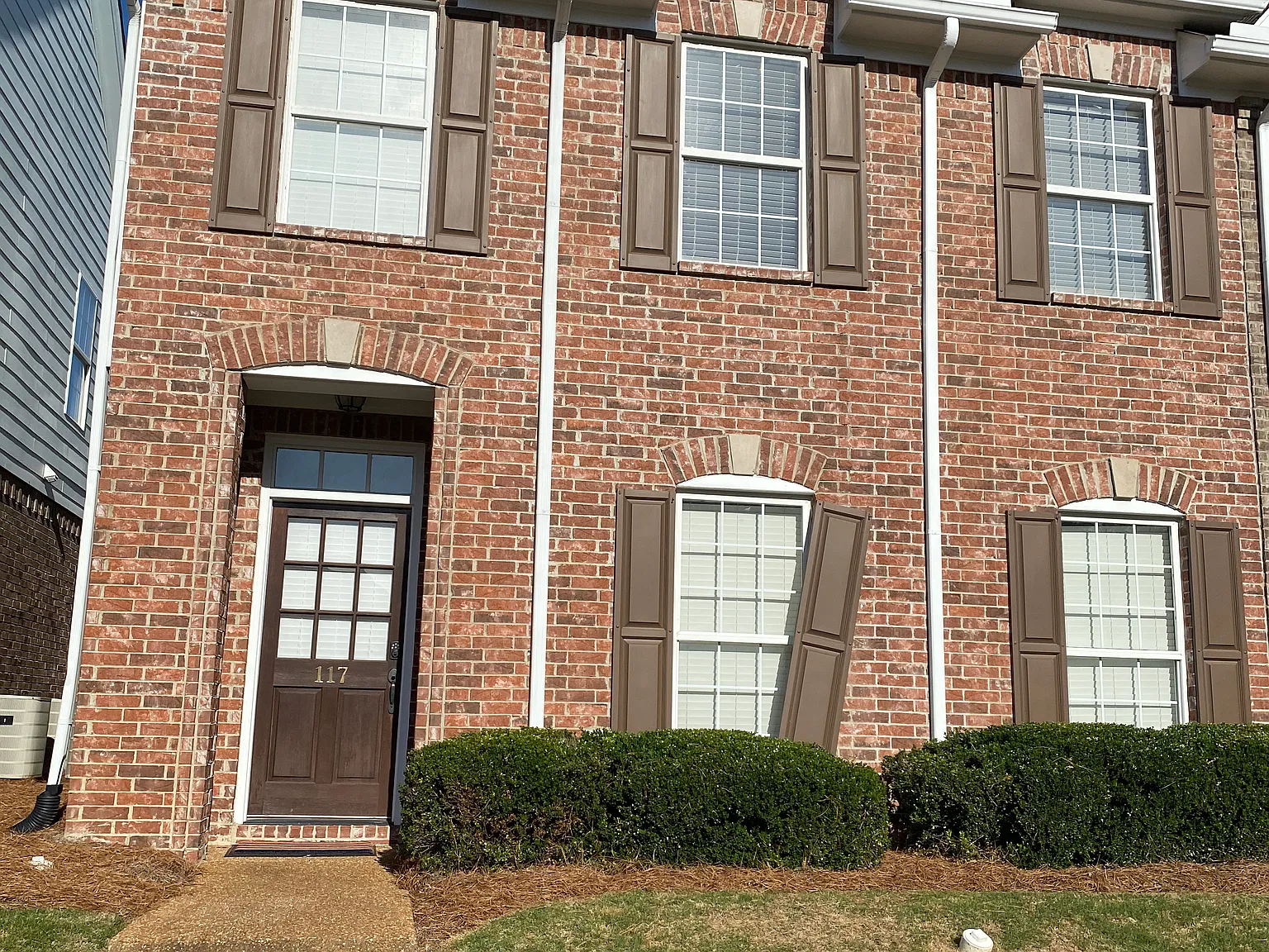 3 bed, 2.5 bath, 1913 sqft, $2,850 — Photo 1