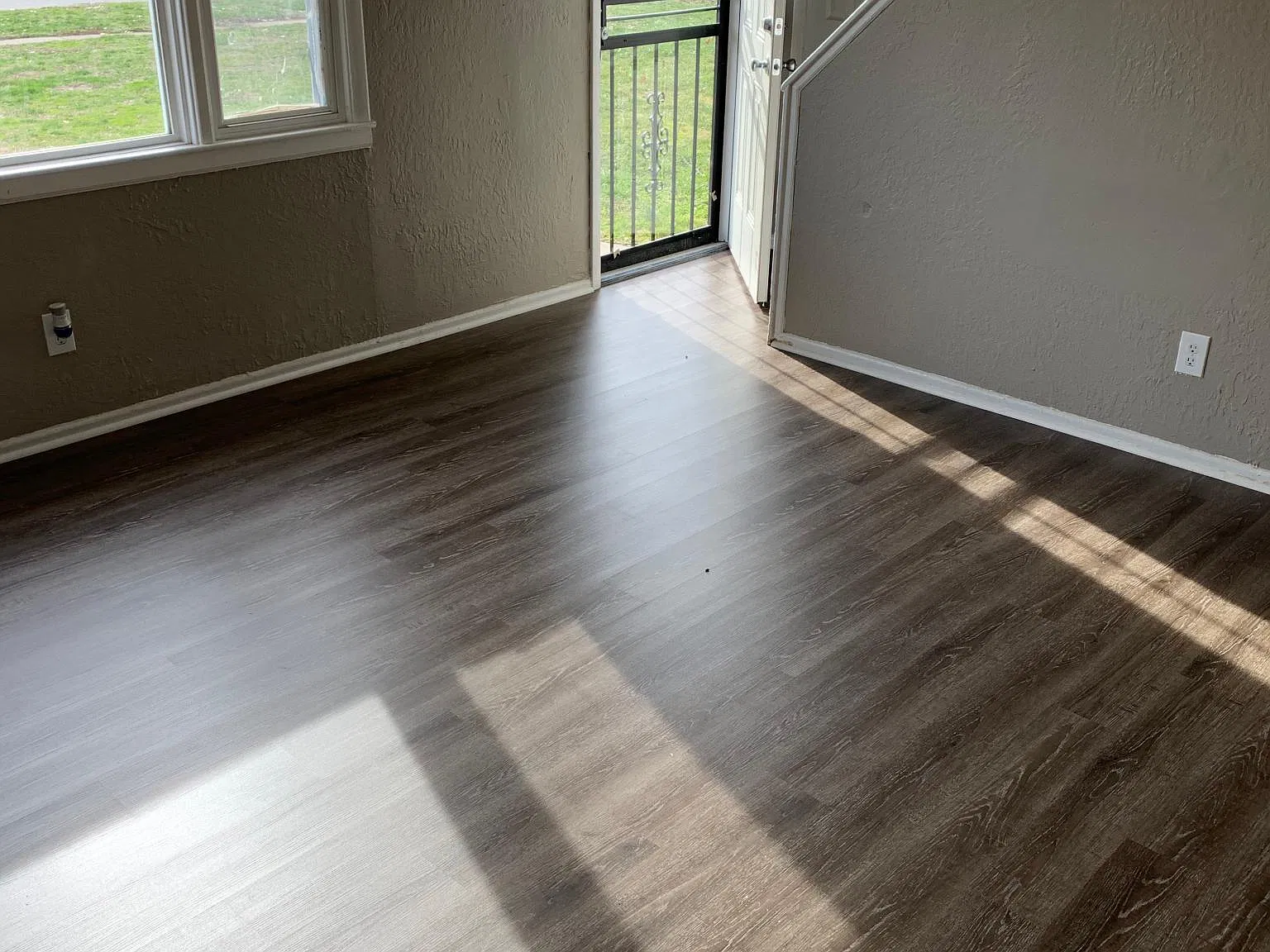 13402 Snowden Way — Photo 1