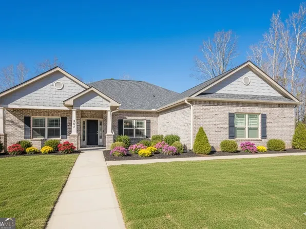 303 River Mansion Dr, Jefferson, GA 30549