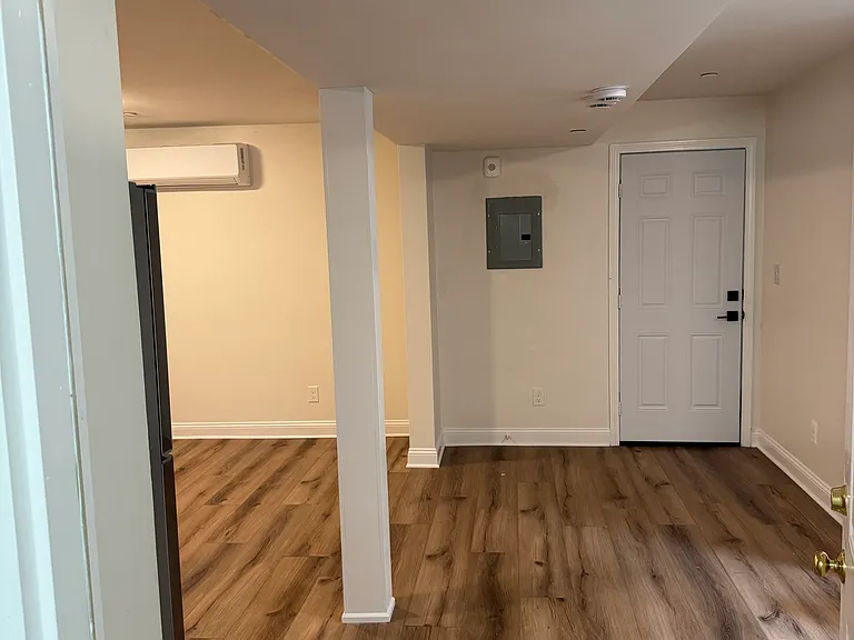 26 Julian St #B — Photo 8