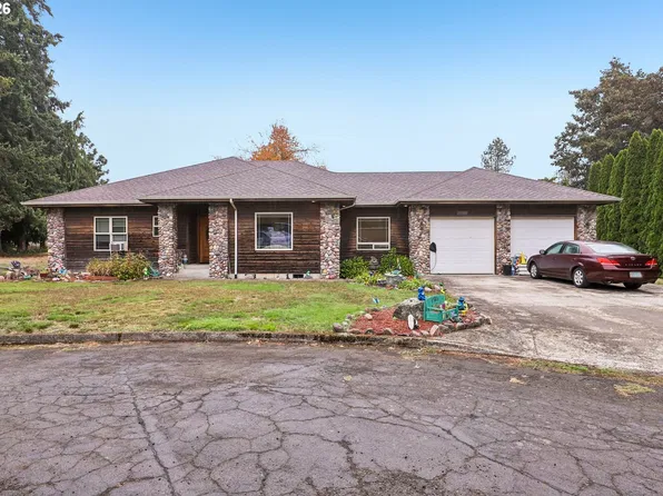 19301 S Sunnyridge Ct, Oregon City, OR 97045