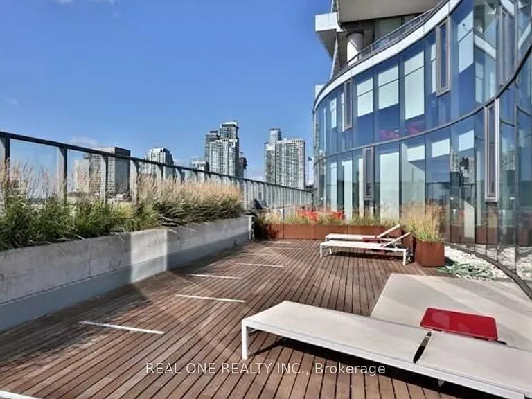 3 Market St #210 — Photo 33