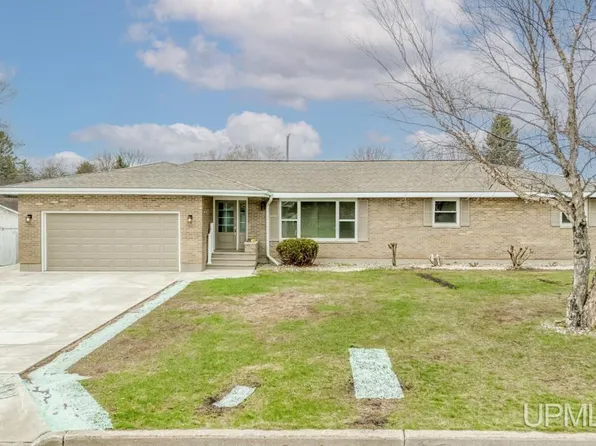 510 S 29th St, Escanaba, MI 49829