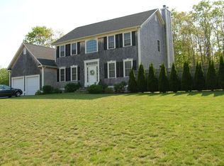 6 Shoreline Dr, Westerly, RI 02891