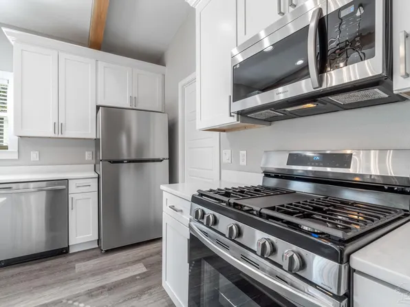 8425 Tippin Ave, Pensacola, FL 32504