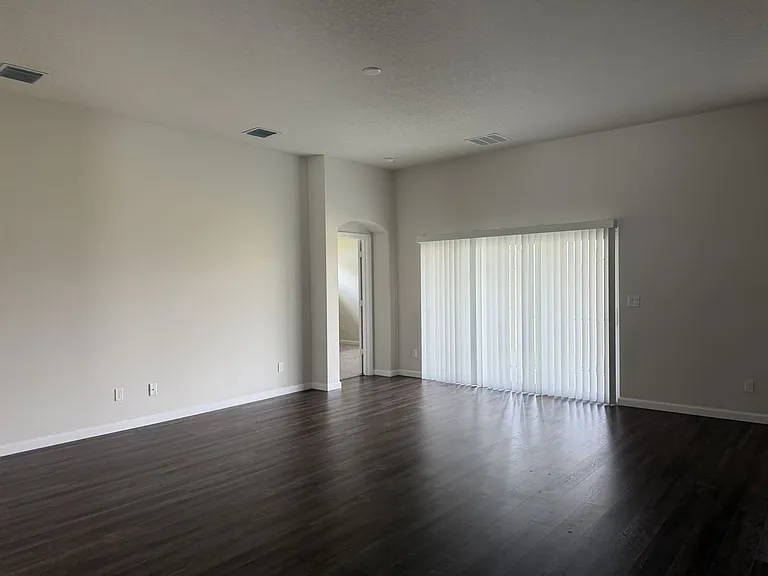 4634 SW Athena Dr — Photo 20