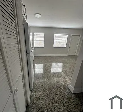 211 SW 18th Ave #8 — Photo 13