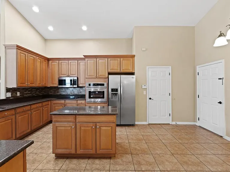 27211 Fern Glade Ct — Photo 11