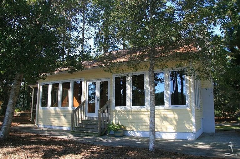 1st image of 6521 Walden Pond Lane