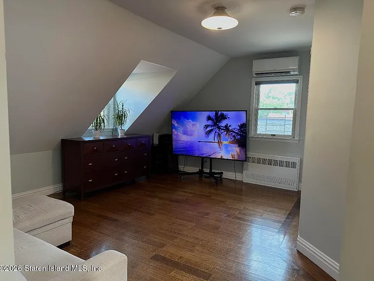 210 Liberty Ave — Photo 2
