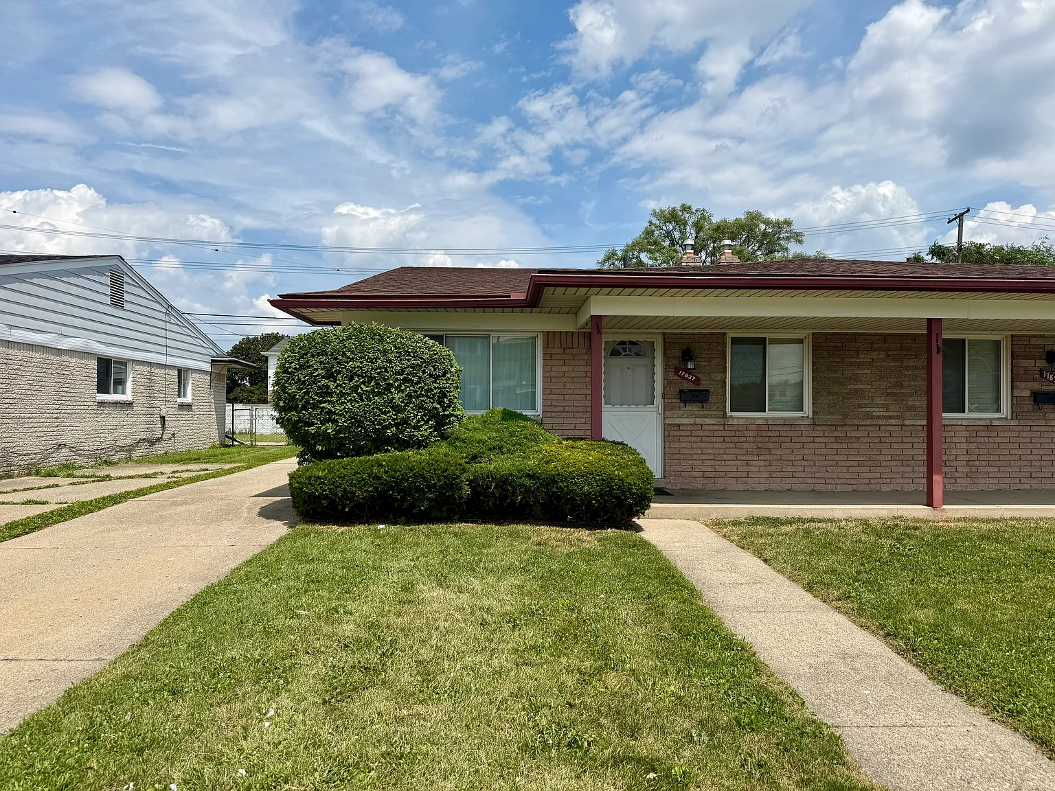 Marquette St, Roseville — Photo 1