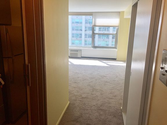 3rd image of 3600 N Lake Shore Dr APT 1817