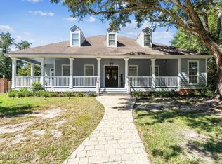 3529 Montgomery Ln, Pascagoula, MS 39567