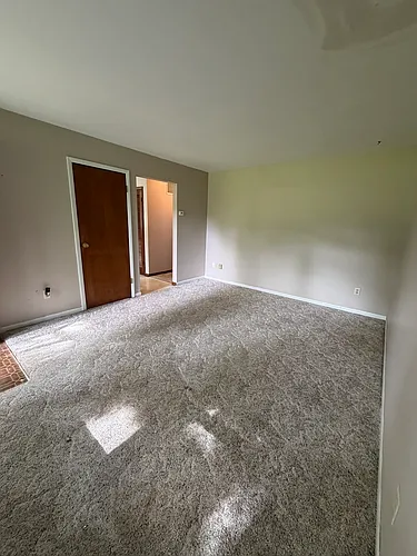 42 Risch Dr Photo 1