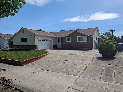 37141 Saint Christopher St Photo 1