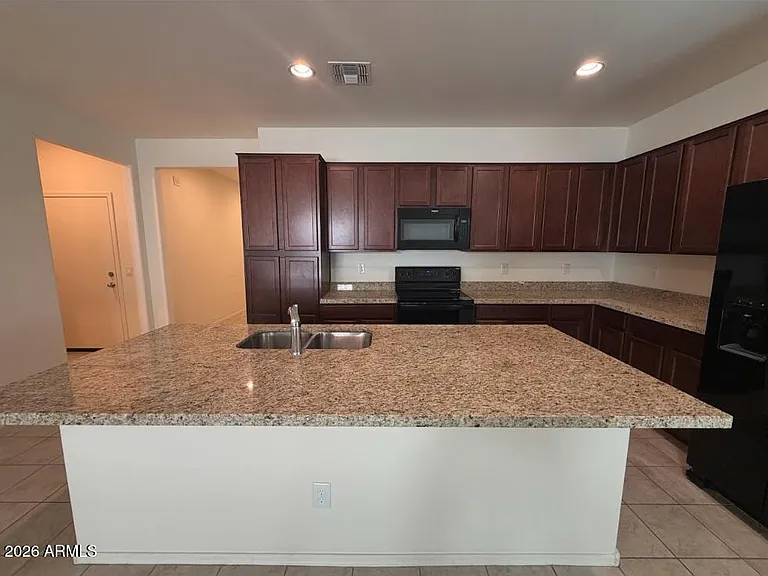 21144 W Cypress St — Photo 5