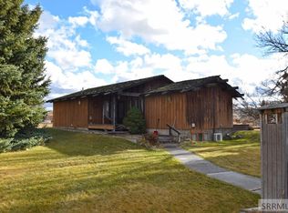 1718 Hepworth Ln, Blackfoot, ID 83221