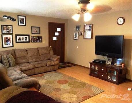 307E7thLivingRoomView1
